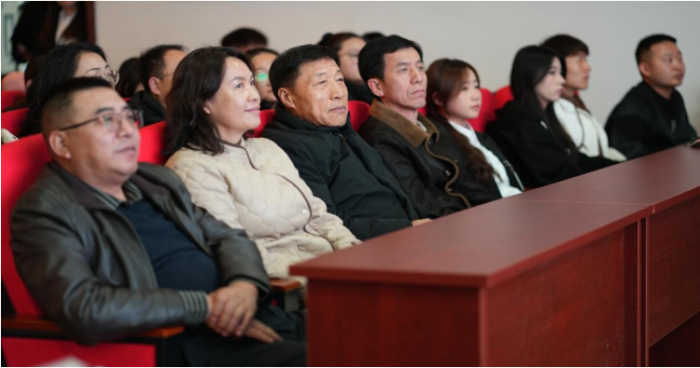 “弘扬中华传统文化，传承华夏经典艺术” 美育浸润校园行动暨内蒙古师范大学民乐团专场讲演音乐会圆满举行