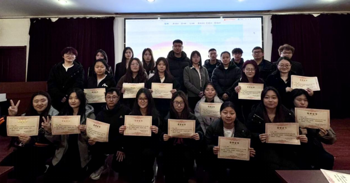 思辨青春，以论筑魂 ——媒体技术系“思辨青春”主题辩论赛圆满落幕